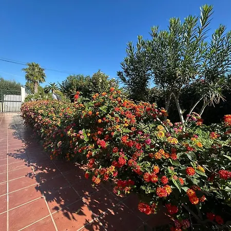 Villa San Leone Con Giardino Agrigento