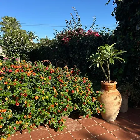 San Leone Con Giardino Vila *